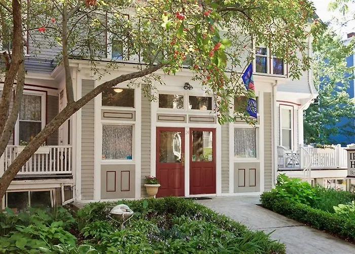 Irving House At Harvard